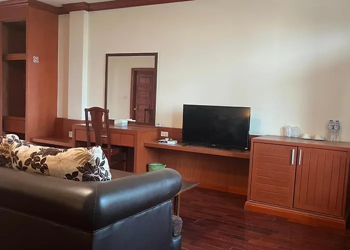 Nakhone Champa Hotel