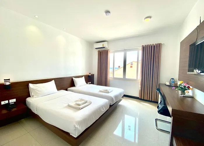 Intouch Riverside Hotel